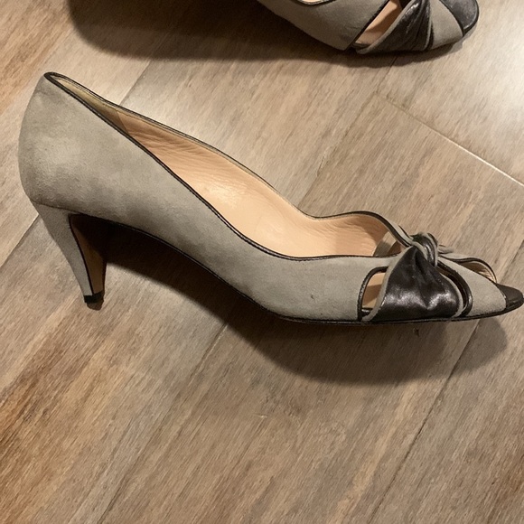 HOBBS Women’s Gray Due Tie Knot Peep Toe Heels size 41 US 9.5- vintage look - Picture 3 of 16